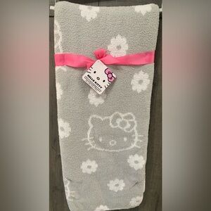 New Hello Kitty Face Gray Reversible 50" x 60" Plush Throw Blanket New With Tag